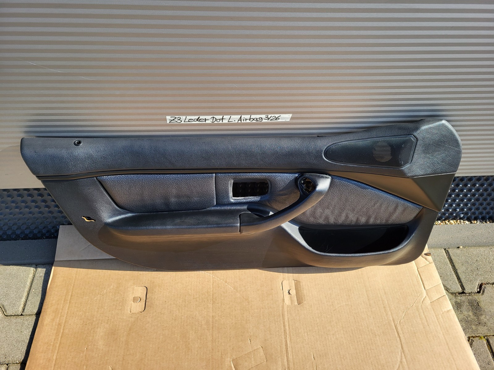 BMW Z3 Roadster Tür Verkleidung Leder Dot Schwarz + Griff LINKS Airbag-Klappe