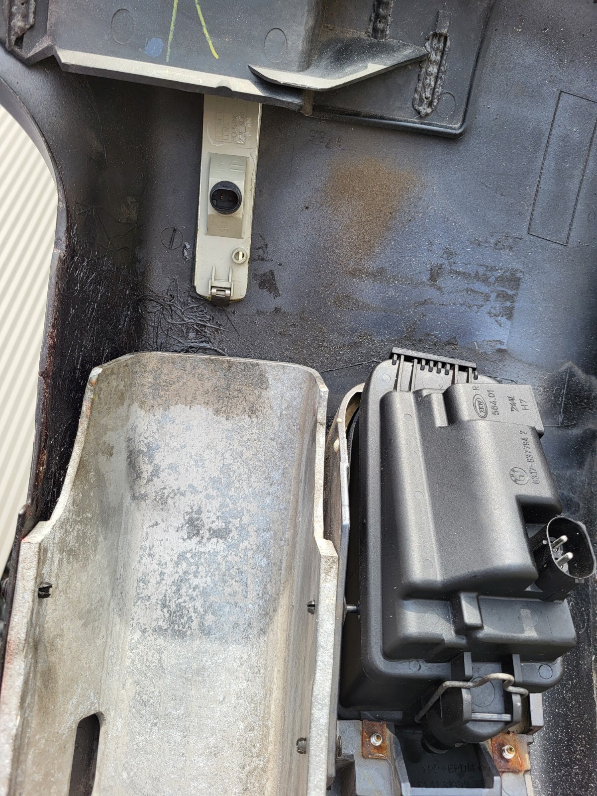 BMW Z3 Frontschürze M-Stange Verkleidung Stoßstange Träger  VORNE Grau ABHOLUNG