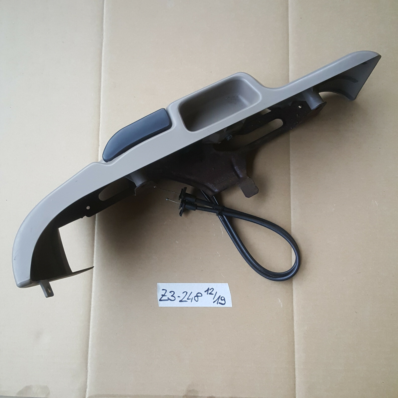 BMW Z3 Roadster Sitz Blende Verkleidung Abdeckung außen rechts beige 8398248