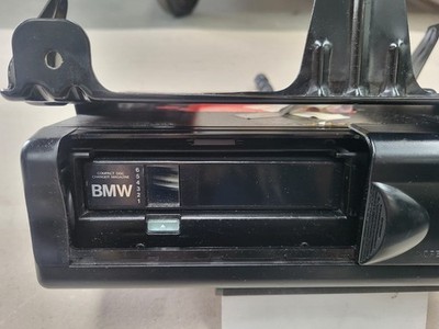 BMW E36 + Z3 Roadster + Coupe CD Wechsler 8360284 + 6 Fach Magazin Changer