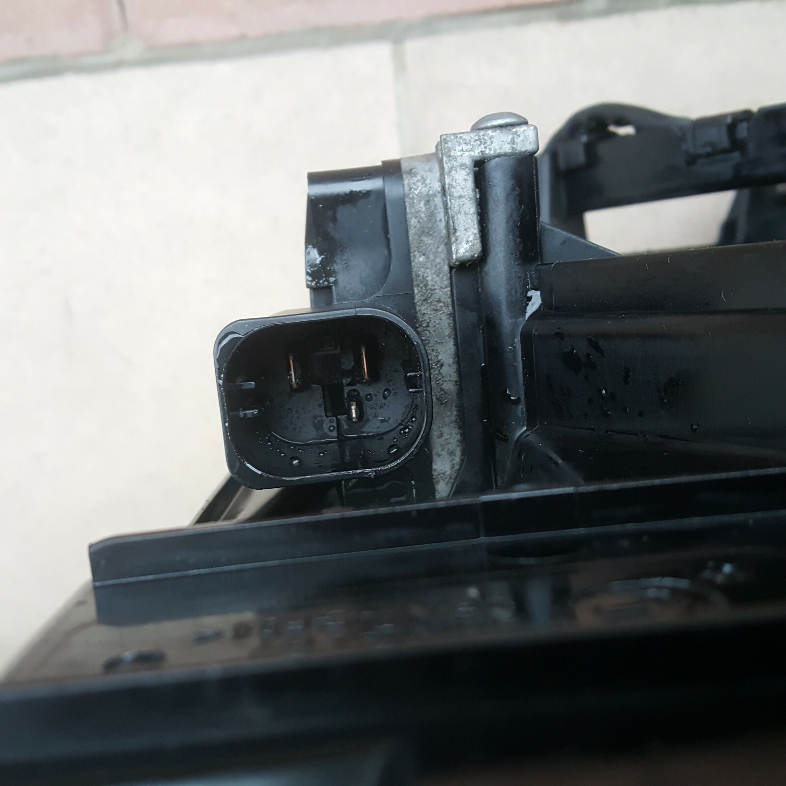 BMW F30 F31 F20 F21 Drucklüfter Motor Elektro Kühler Lüfter 7640508 Lüfterzarge 