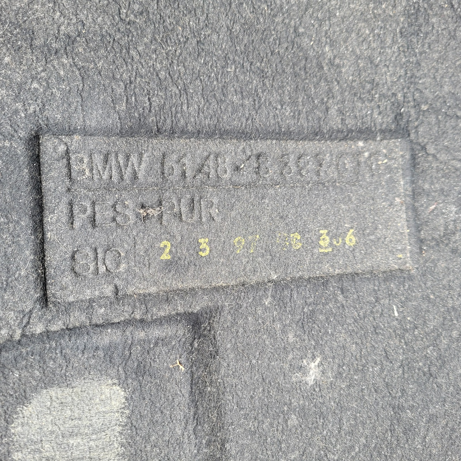 BMW Z3 Roadster Dämm Matte Motorhaube Dämmung Schall Isolierung 8397678 Emblem