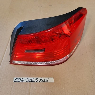 Original BMW E93 Cabrio Rücklicht Heckleuchte Seitenwand RECHTS 7162302