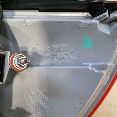 Original BMW E93 Cabrio Rücklicht Heckleuchte Seitenwand LINKS 7162301